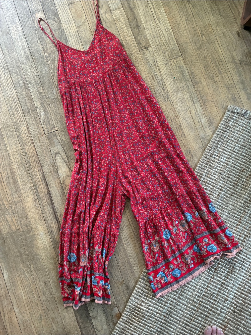 Natural Life Red Floral Wide-Leg Jumpsuit with Spaghetti Straps sz small